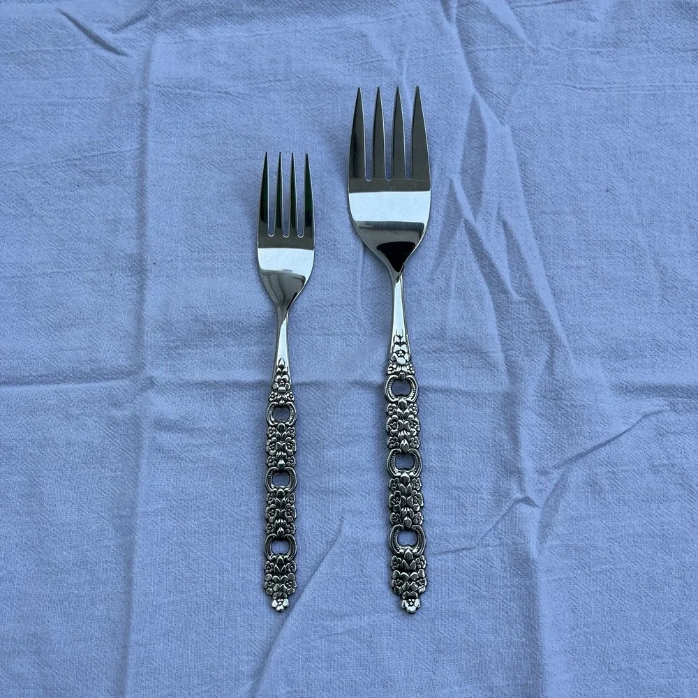 Oneida viola silverware